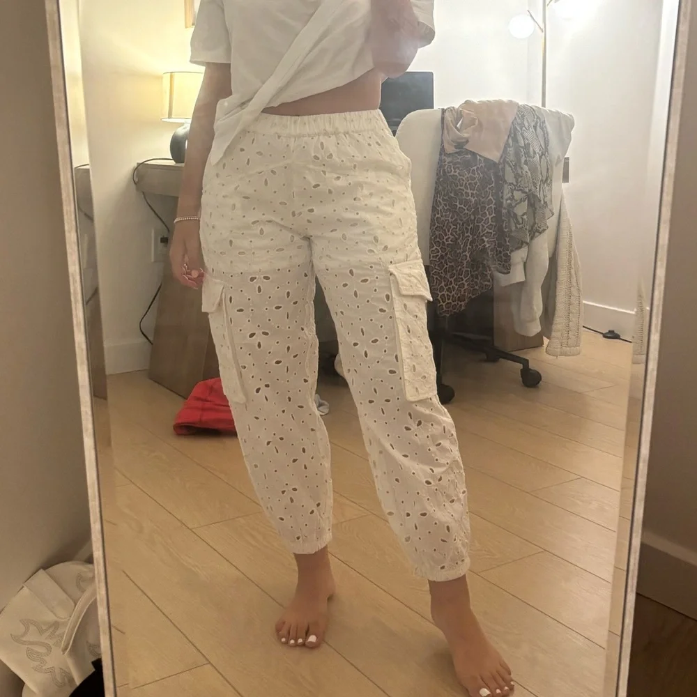 Zara Cream Eyelet Cargo Joggers